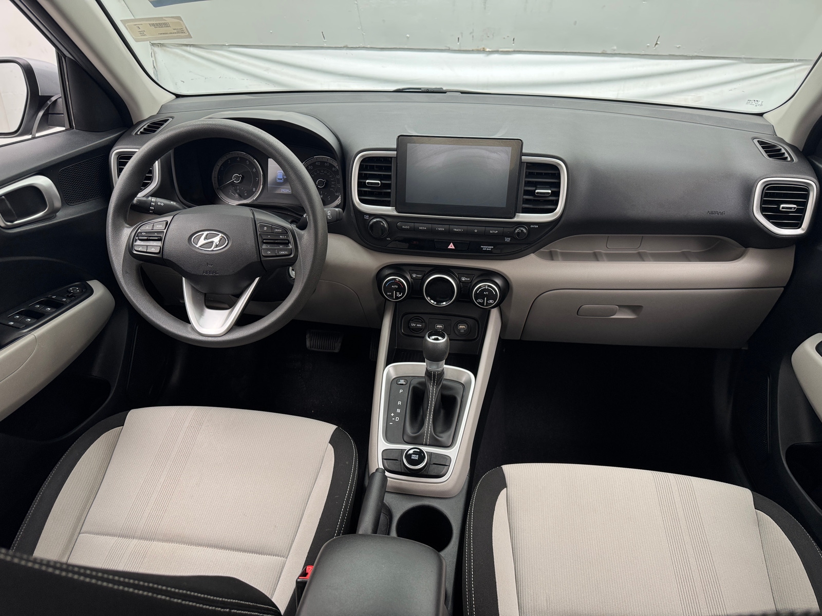 Thumbnail: 2020 Hyundai Venue - 3