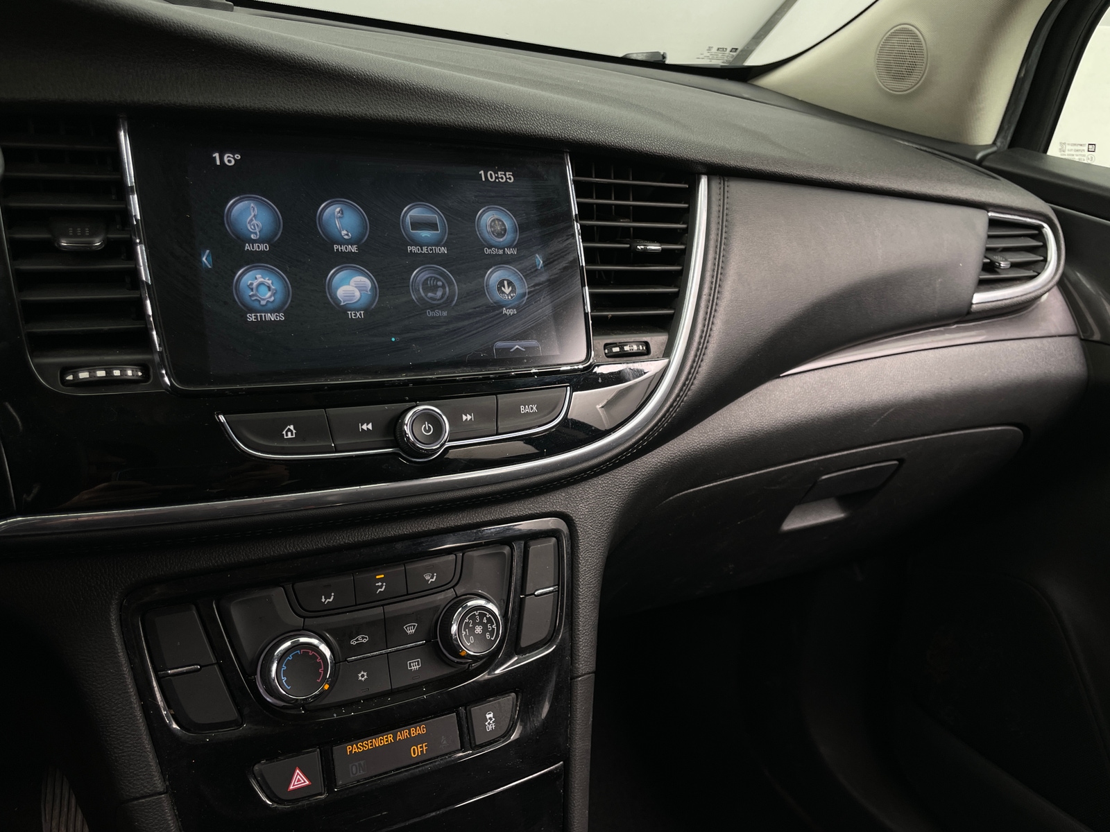 Thumbnail: 2020 Buick Encore - 4