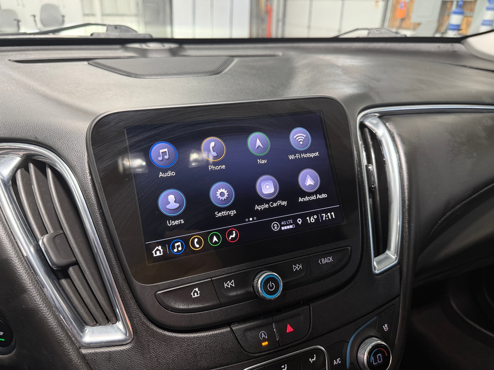 Thumbnail: 2024 Chevrolet Malibu - 3