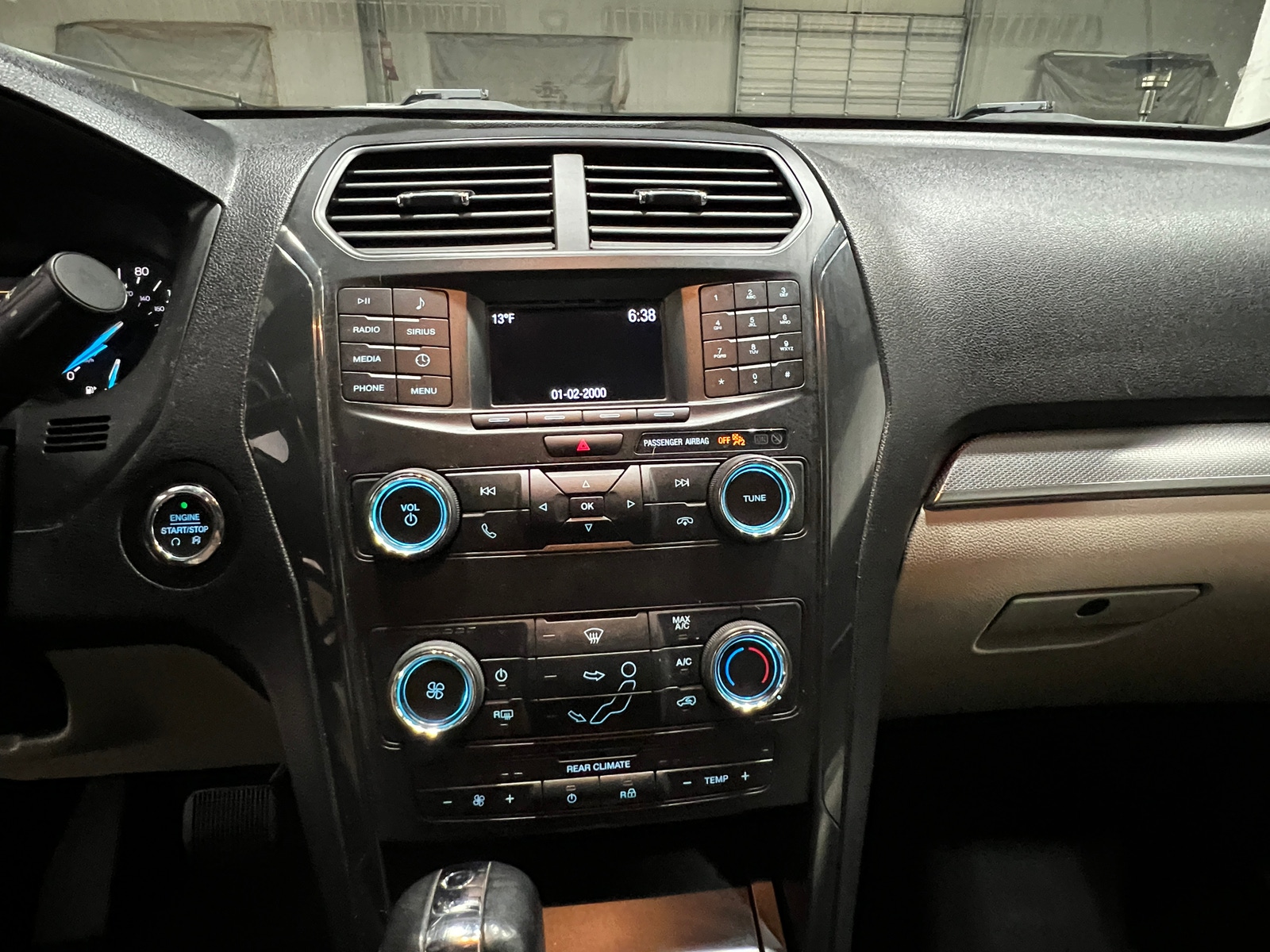 Thumbnail: 2019 Ford Explorer - 4