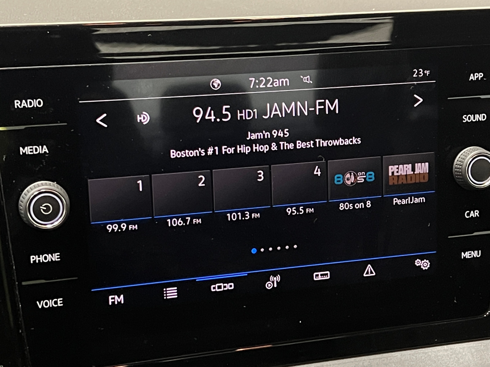 Thumbnail: 2025 Volkswagen Jetta - 3