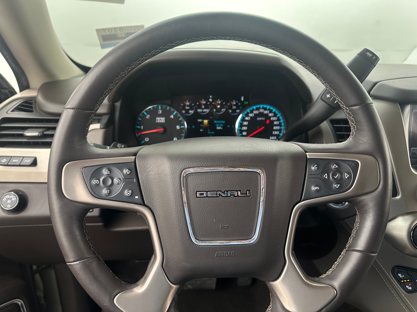 Thumbnail: 2017 GMC Yukon - 4