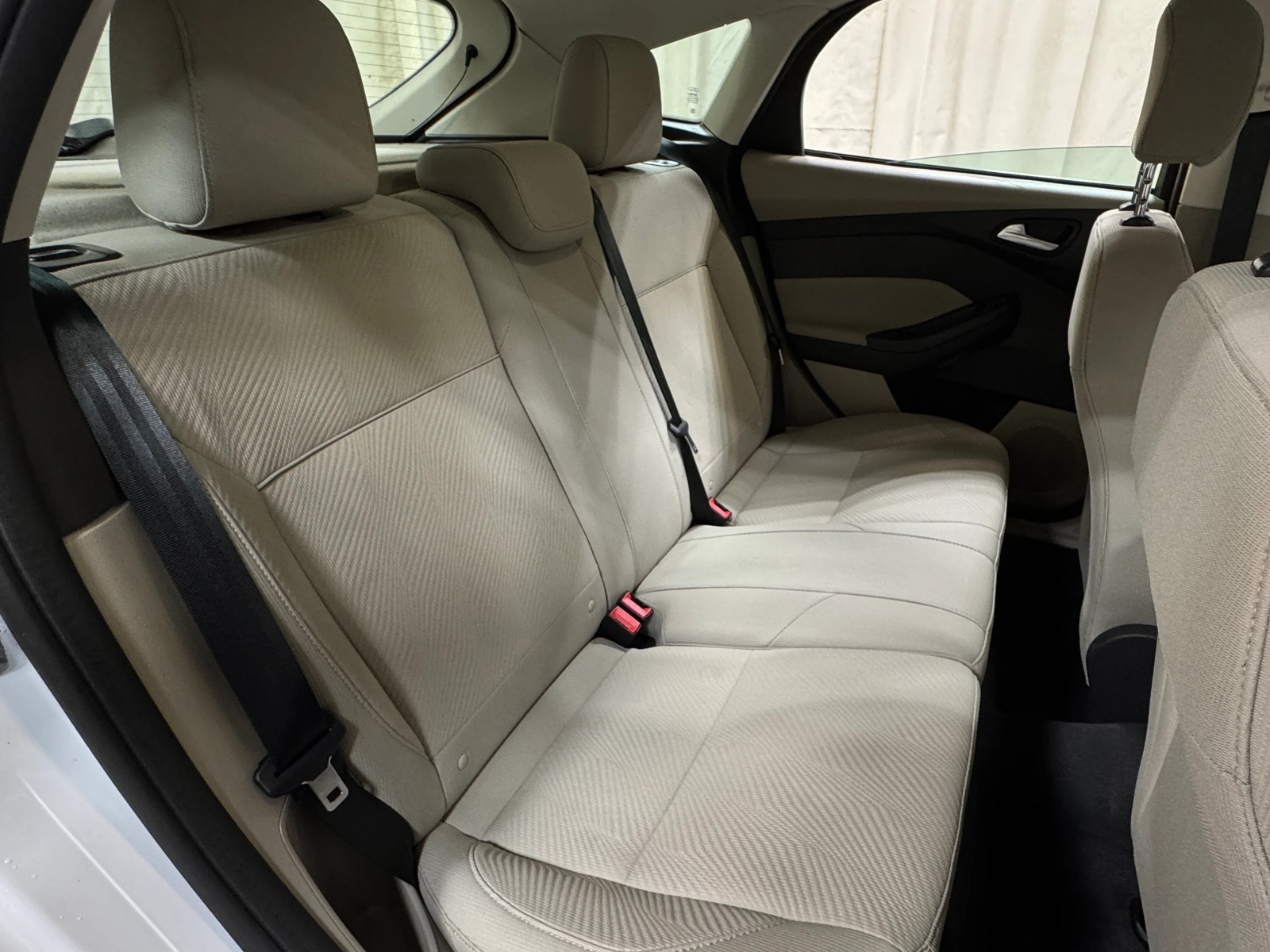 Thumbnail: 2016 Ford Focus - 6