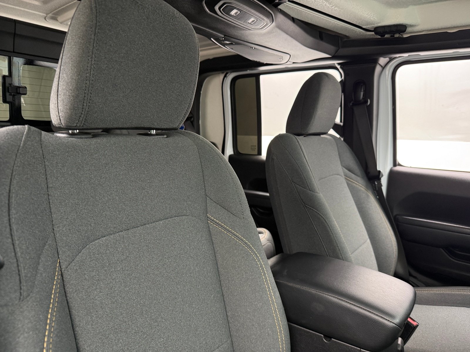 Thumbnail: 2025 Jeep Gladiator - 2