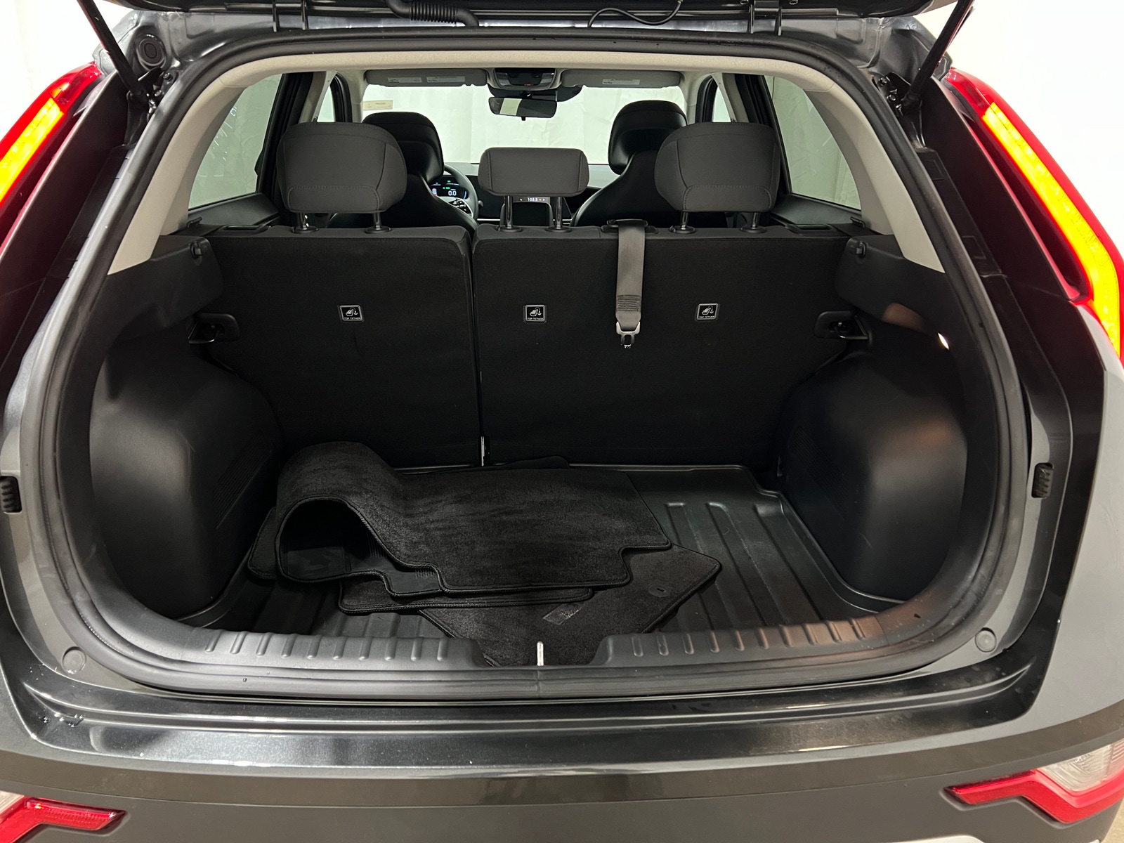 Thumbnail: 2024 Kia Niro - 7