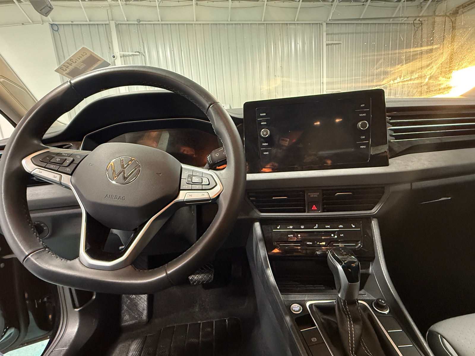 Thumbnail: 2025 Volkswagen Jetta - 2