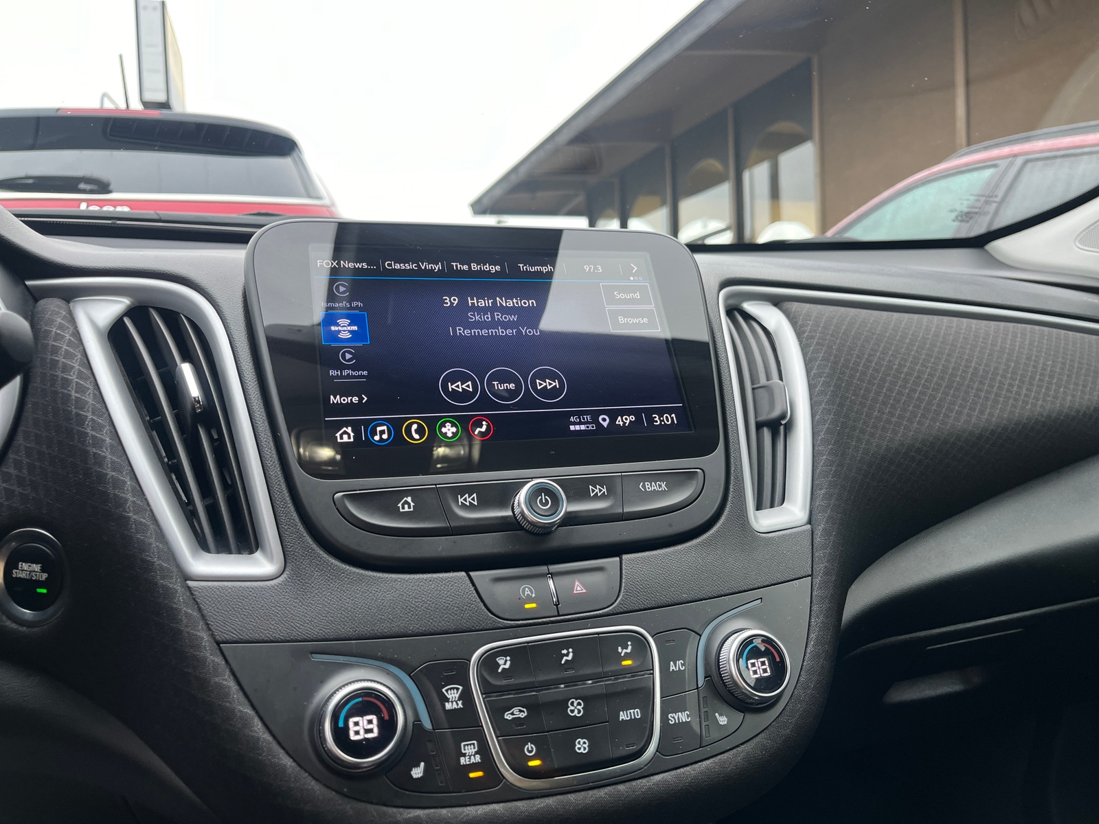 Thumbnail: 2024 Chevrolet Malibu - 4