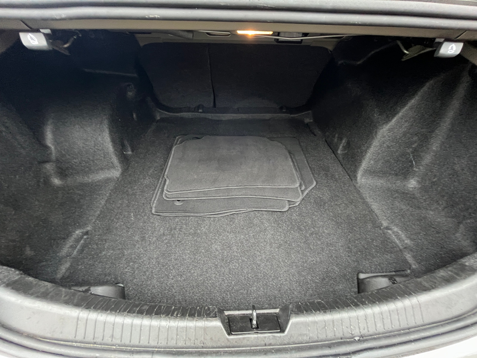 Thumbnail: 2024 Chevrolet Malibu - 6