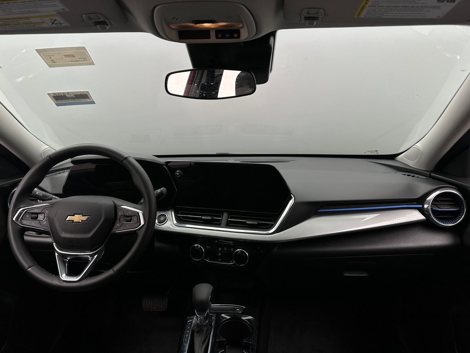 Thumbnail: 2025 Chevrolet Trax - 3