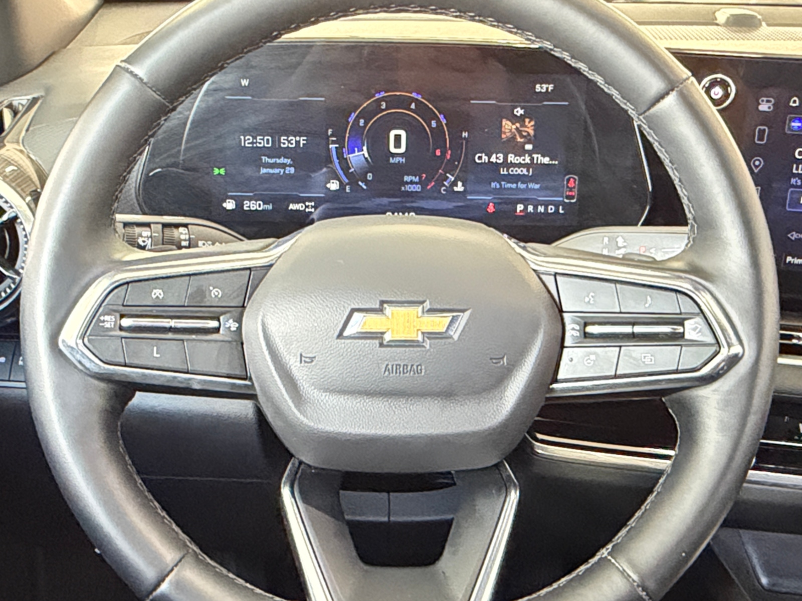 Thumbnail: 2025 Chevrolet Equinox - 4