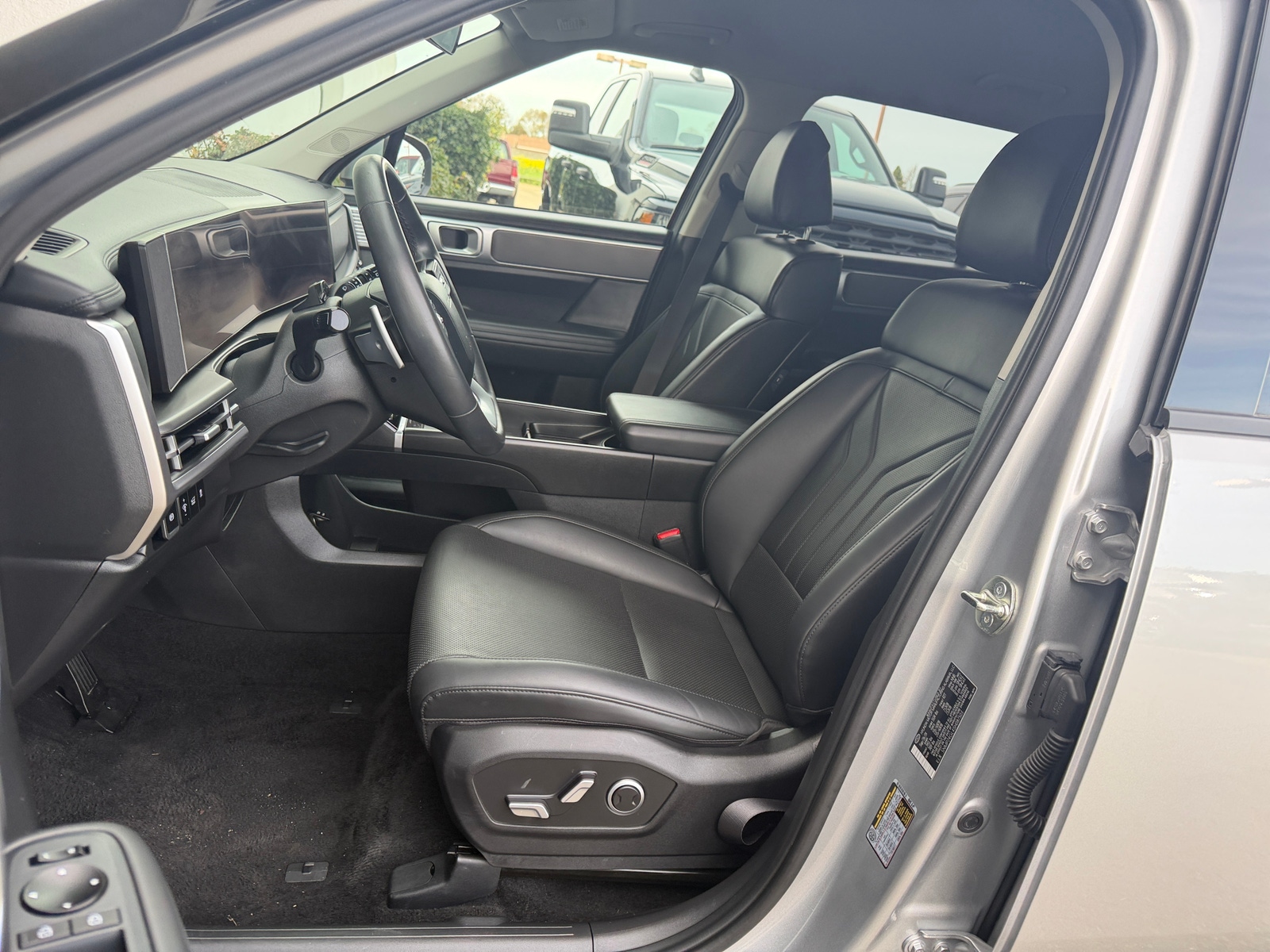 Thumbnail: 2025 Hyundai Santa Fe - 2