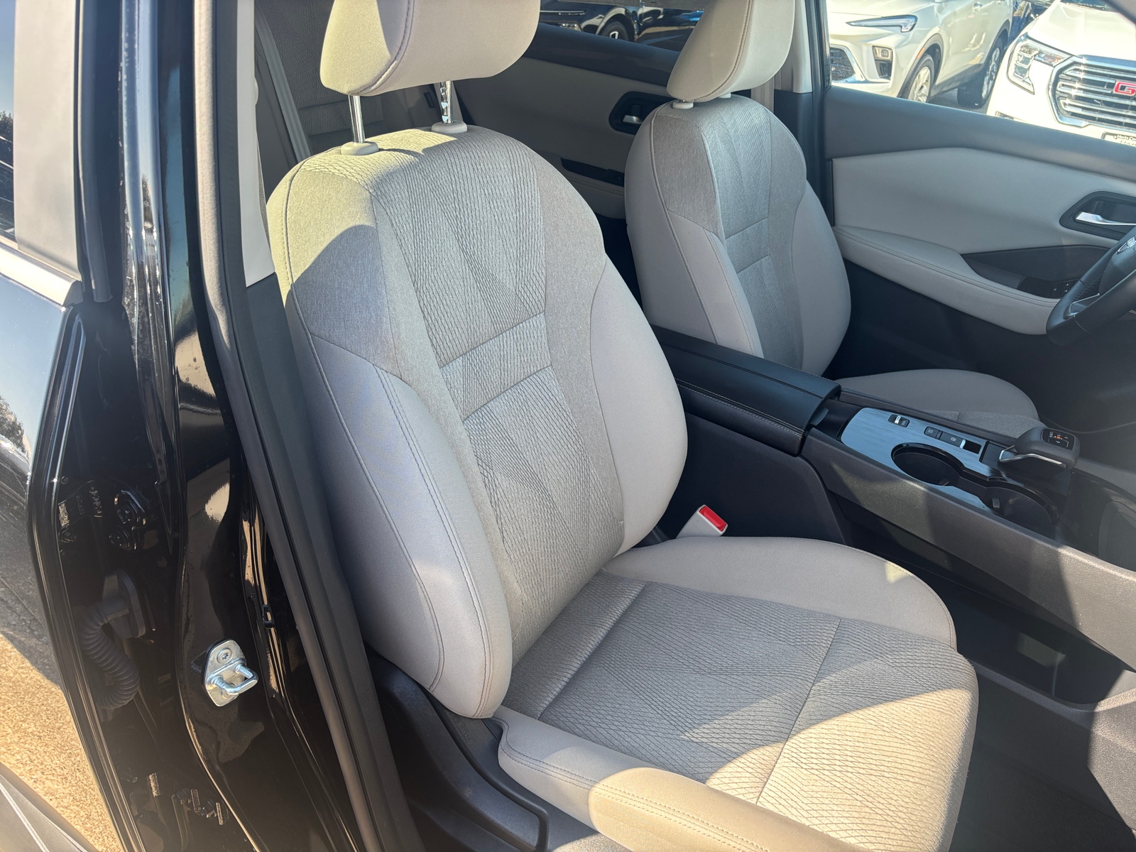 Thumbnail: 2025 Nissan Rogue - 2