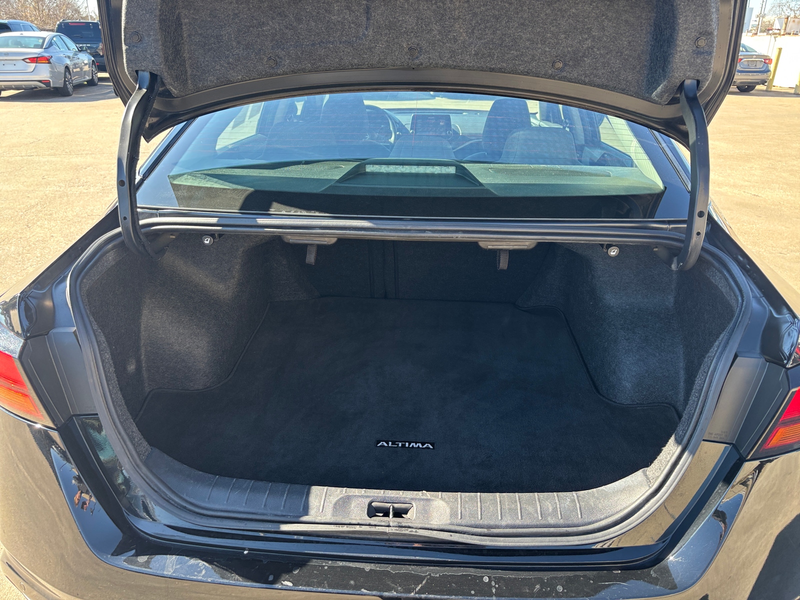 Thumbnail: 2025 Nissan Altima - 6