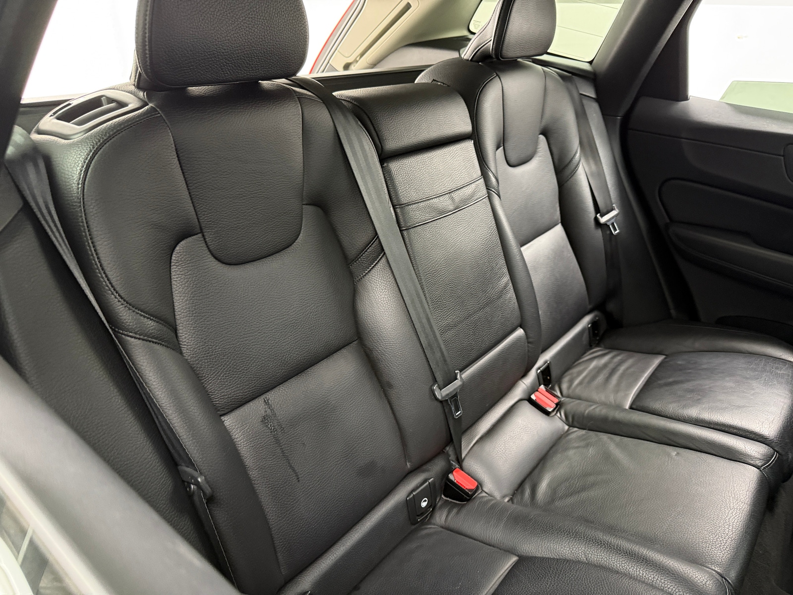 Thumbnail: 2021 Volvo XC60 - 5