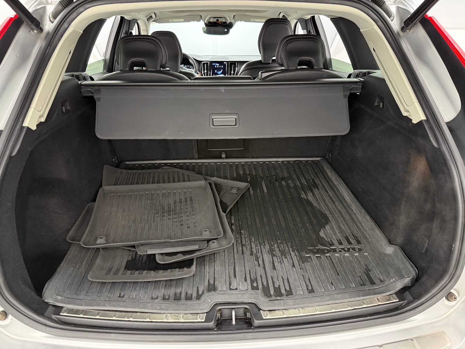 Thumbnail: 2021 Volvo XC60 - 6