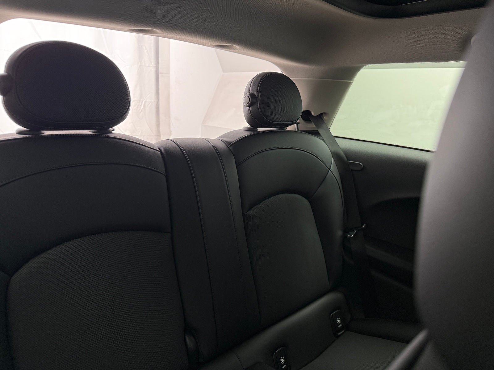 Thumbnail: 2022 MINI Cooper Hardtop - 5