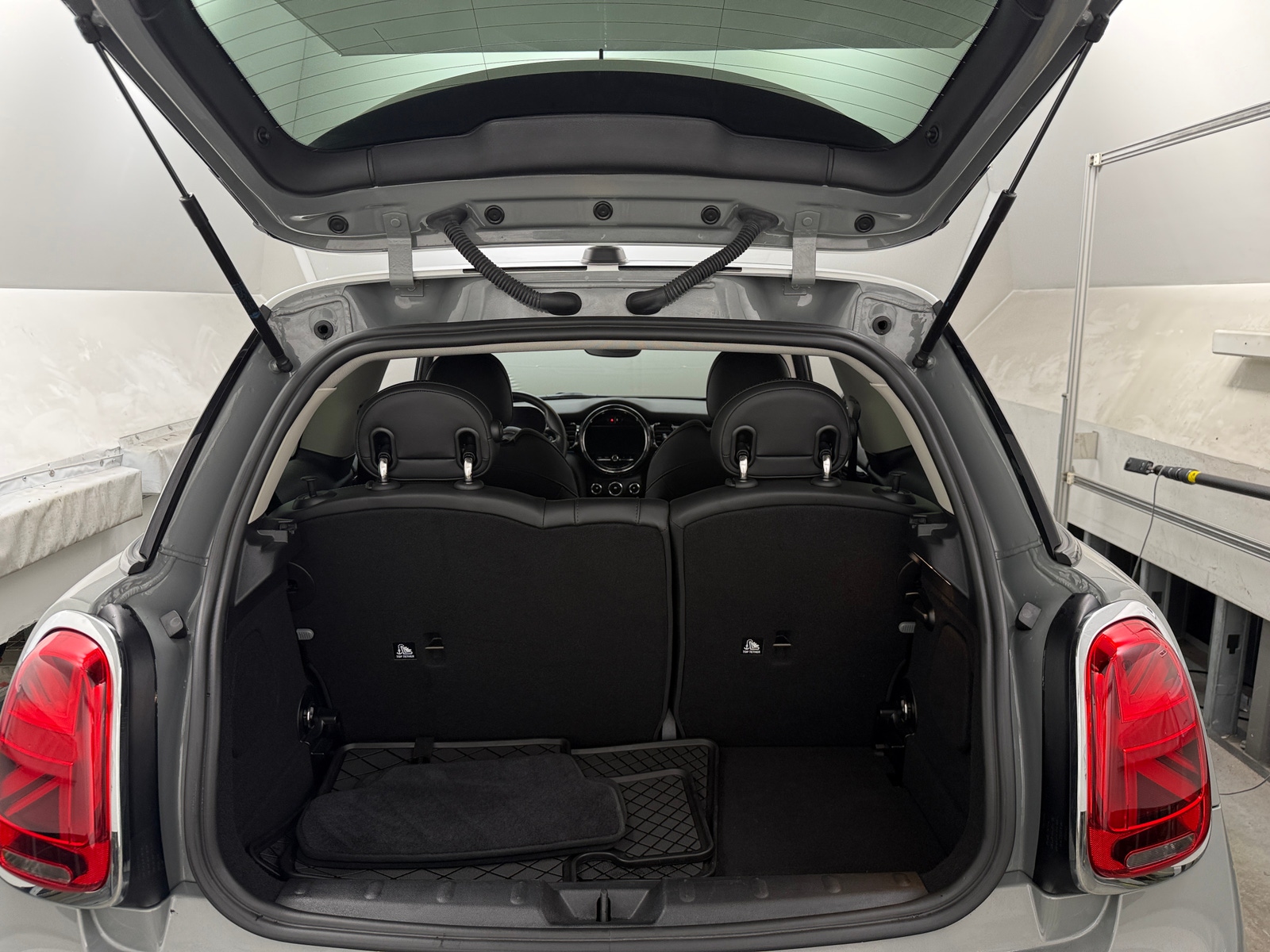 Thumbnail: 2022 MINI Cooper Hardtop - 6