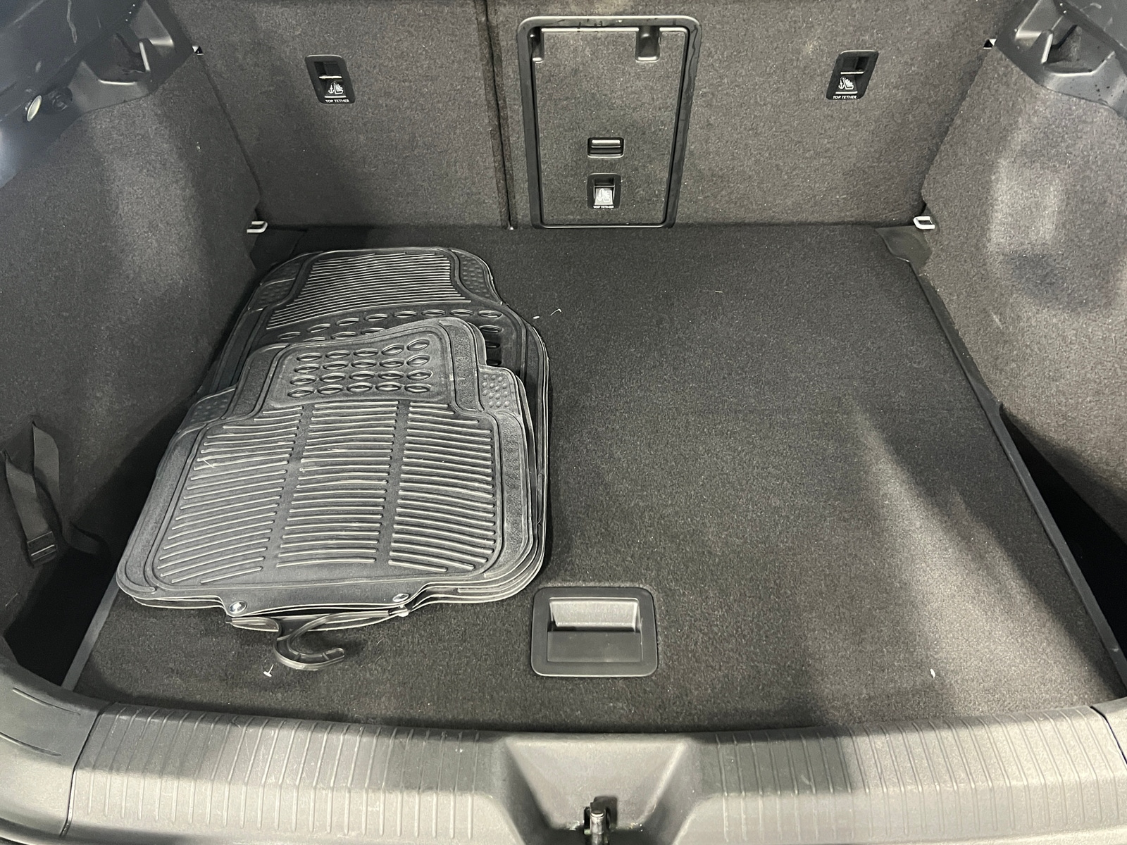 Thumbnail: 2021 Volkswagen ID.4 - 6