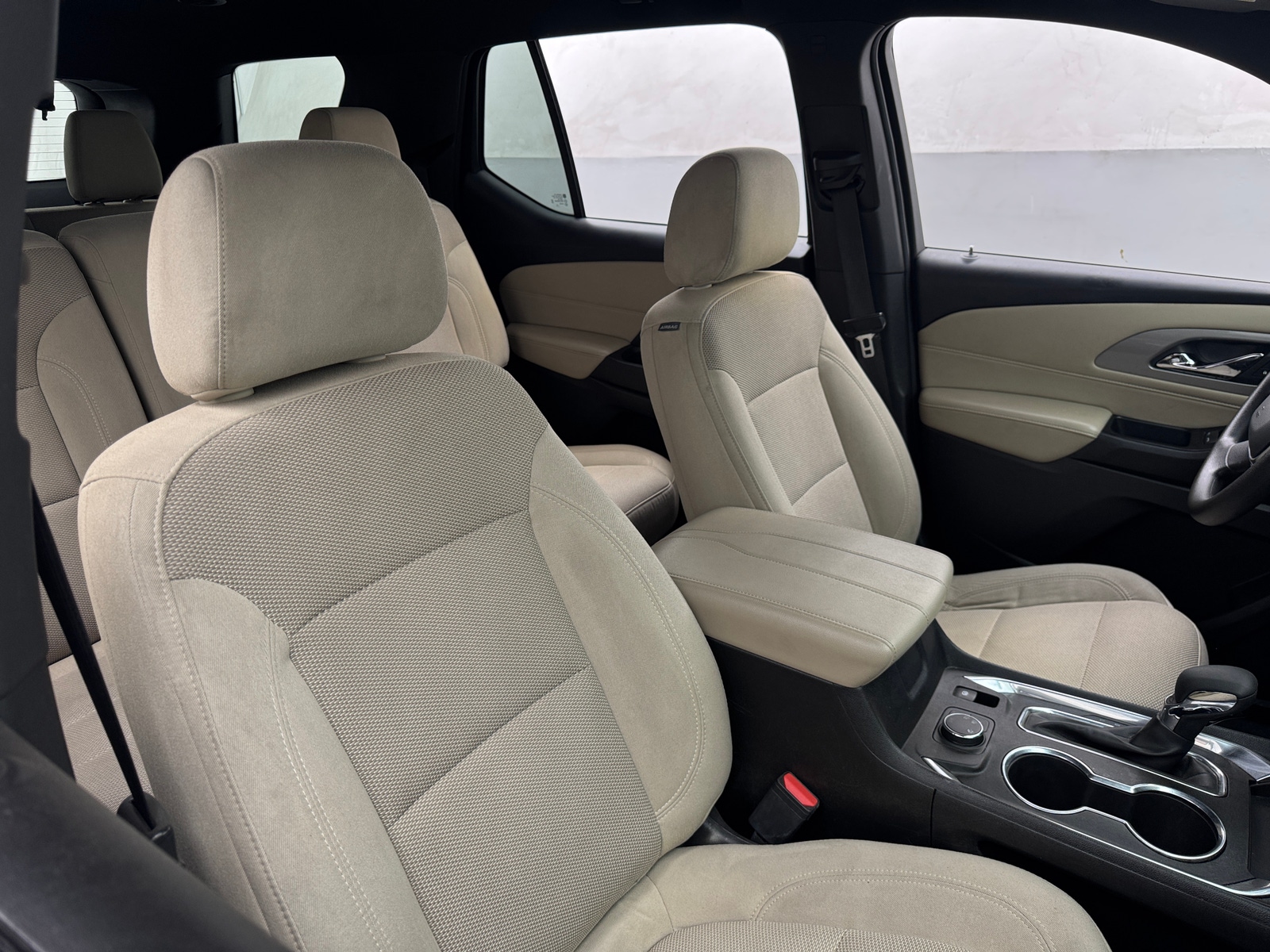 Thumbnail: 2023 Chevrolet Traverse - 2