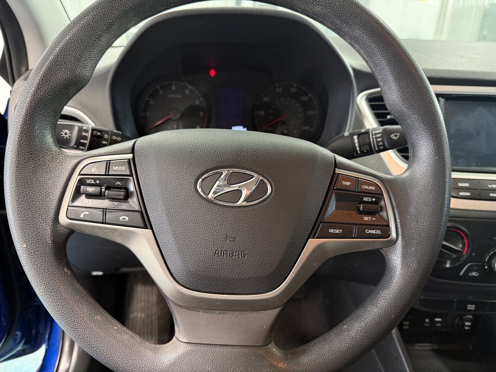 Thumbnail: 2022 Hyundai Accent - 5