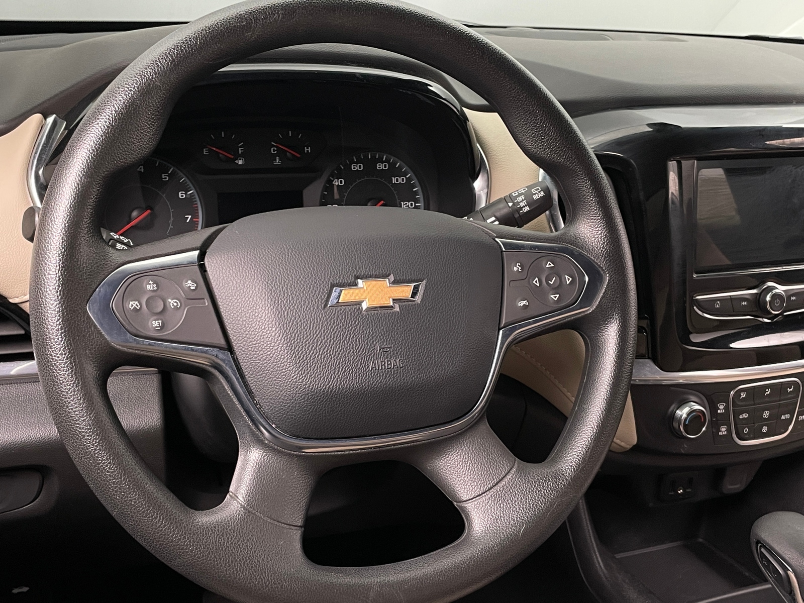 Thumbnail: 2023 Chevrolet Traverse - 5