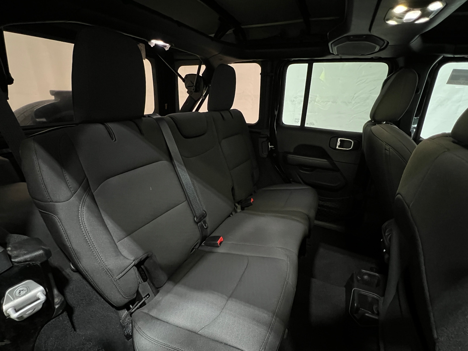 Thumbnail: 2022 Jeep Wrangler - 6