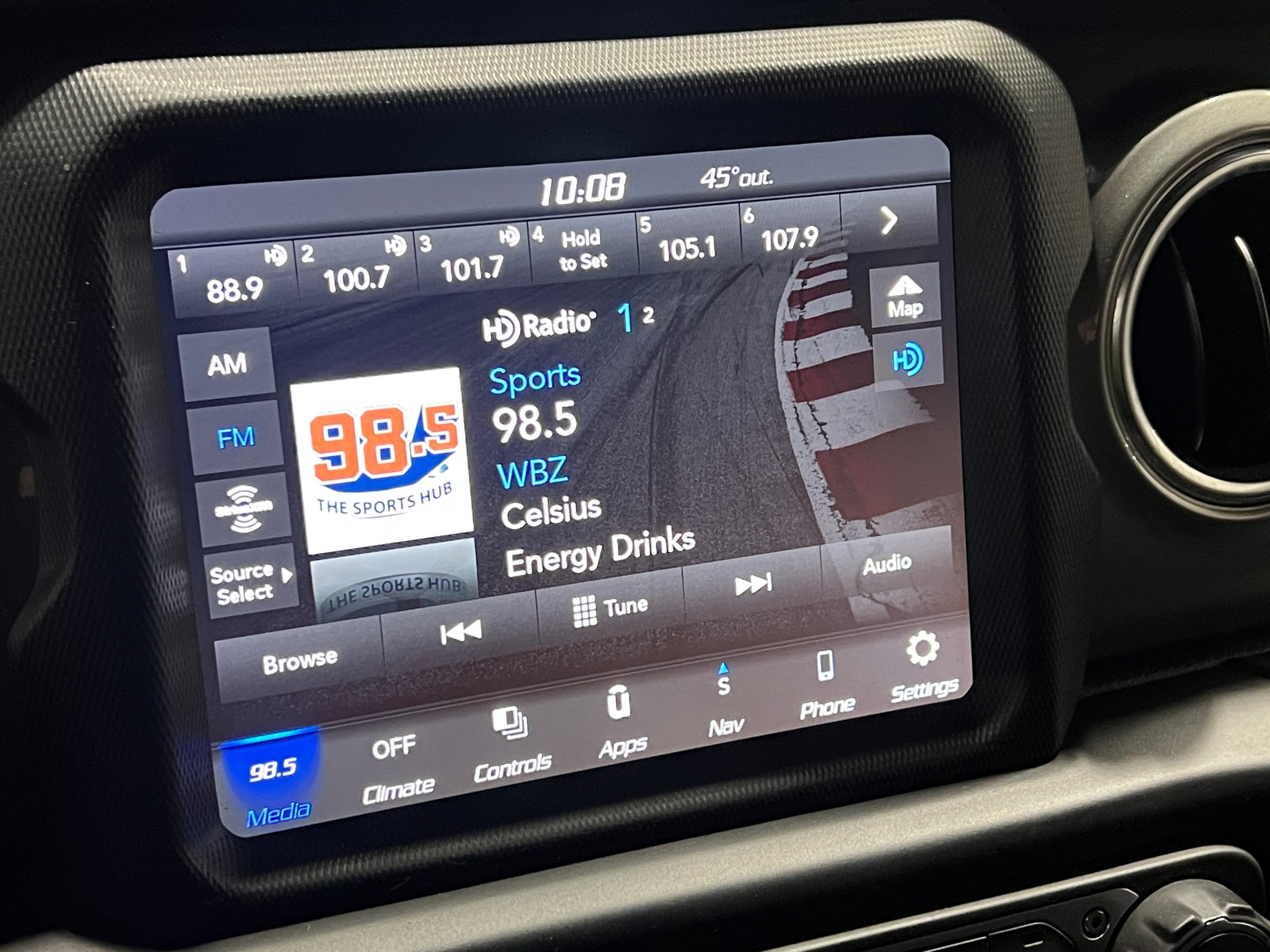 Thumbnail: 2022 Jeep Wrangler - 4