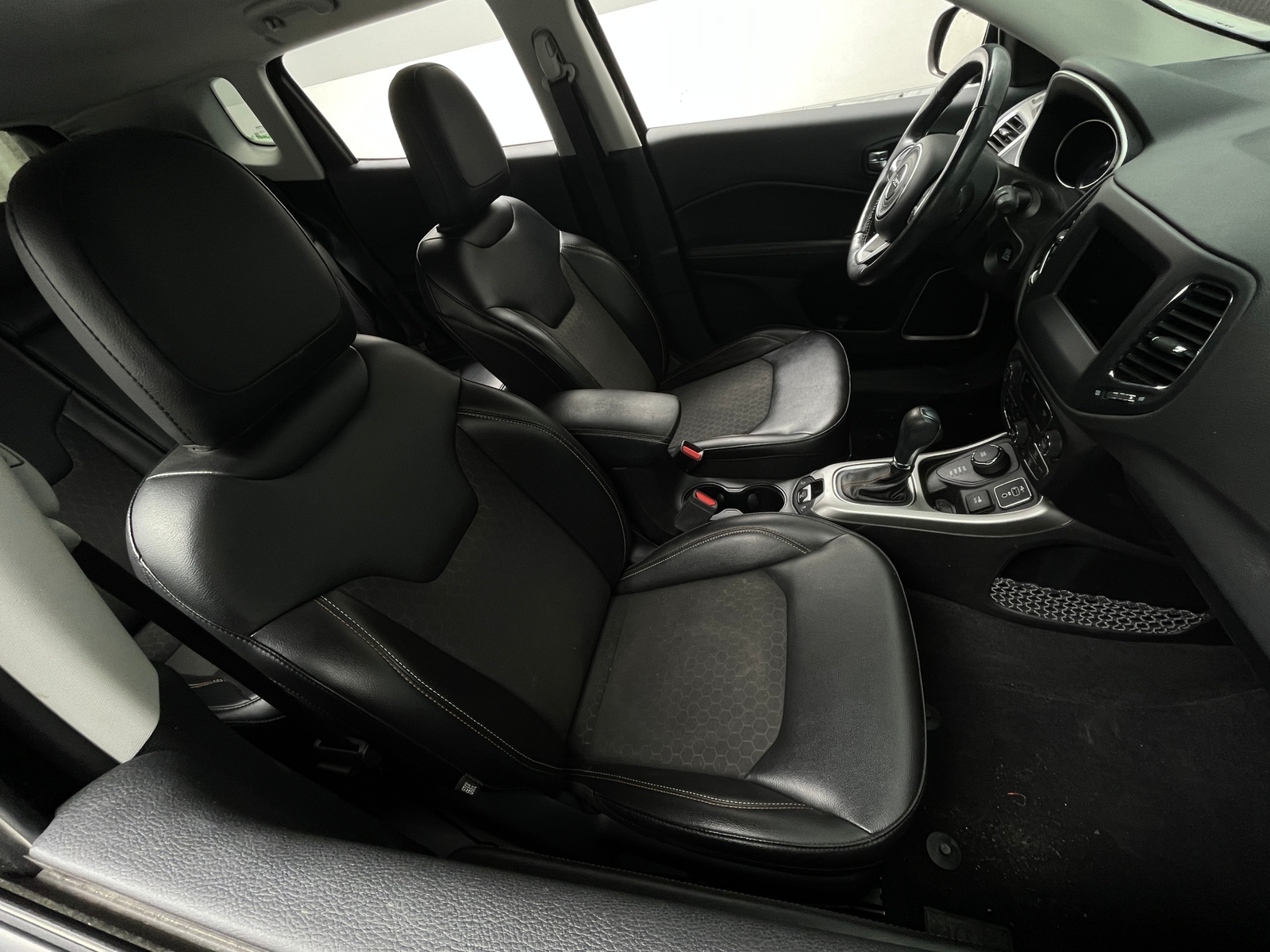 Thumbnail: 2020 Jeep Compass - 2