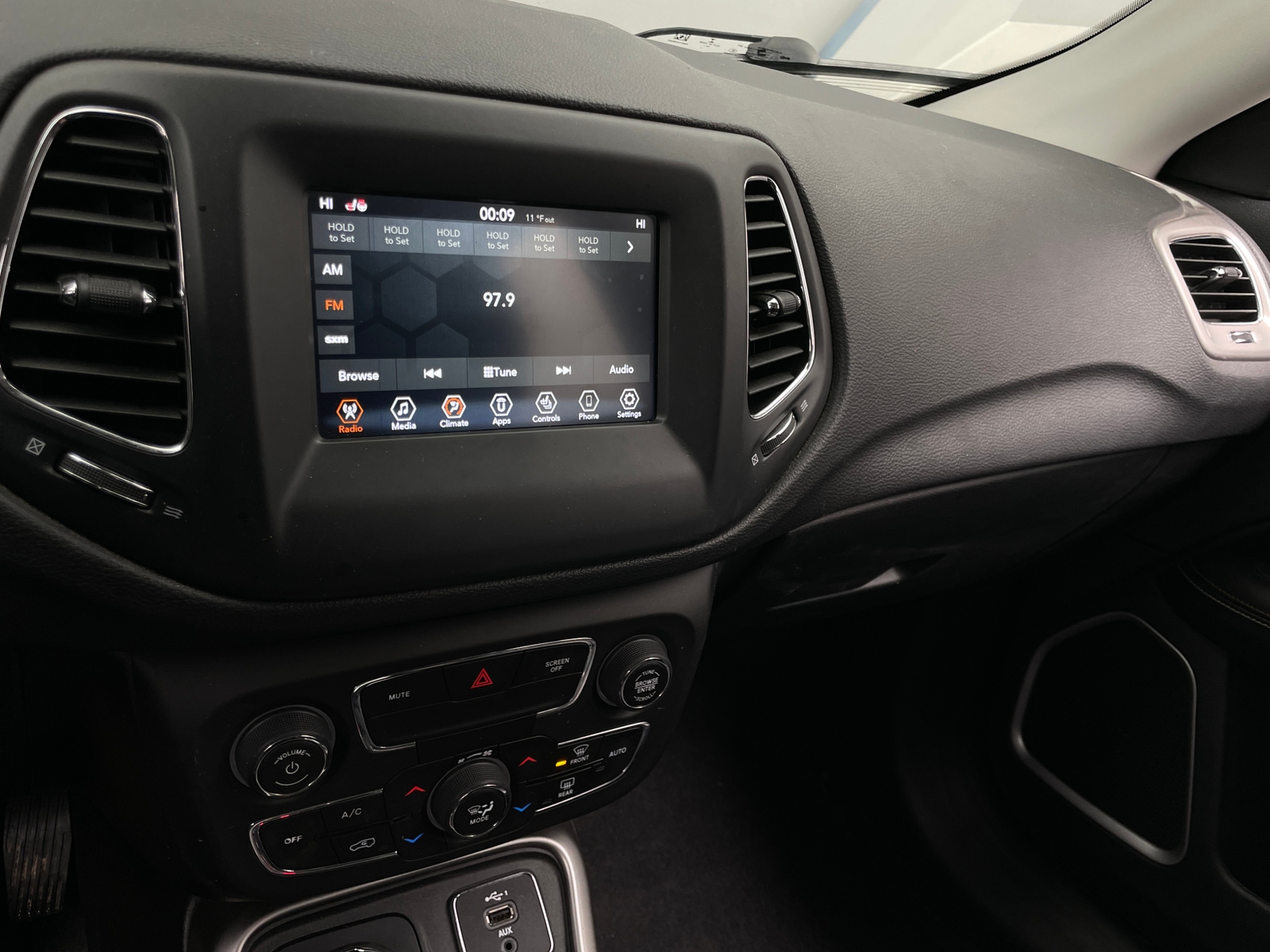 Thumbnail: 2020 Jeep Compass - 4