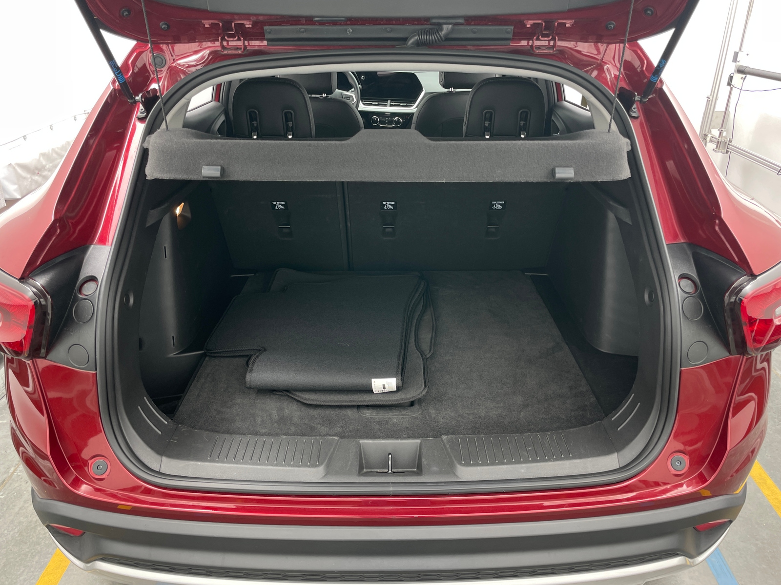 Thumbnail: 2025 Chevrolet Trax - 7