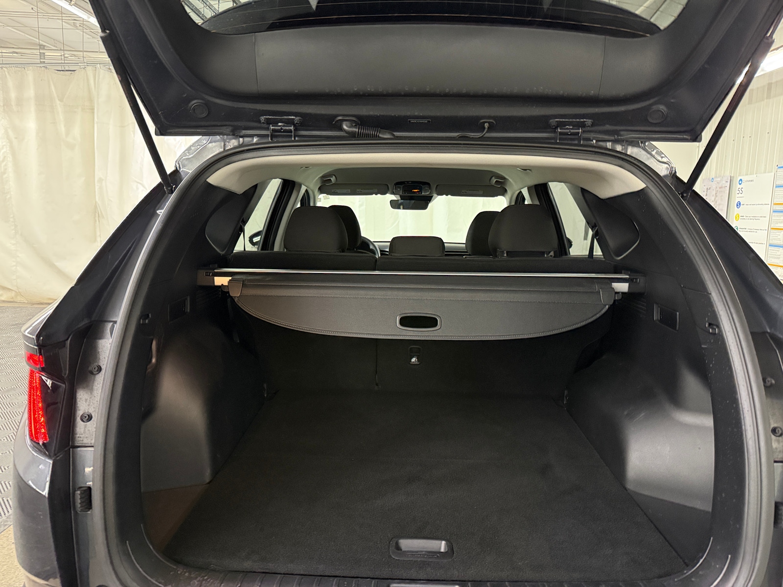 Thumbnail: 2022 Hyundai Tucson - 7