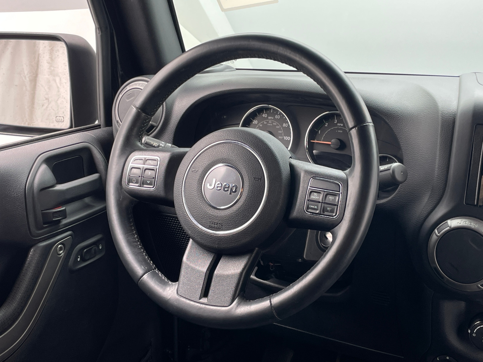 Thumbnail: 2016 Jeep Wrangler - 5