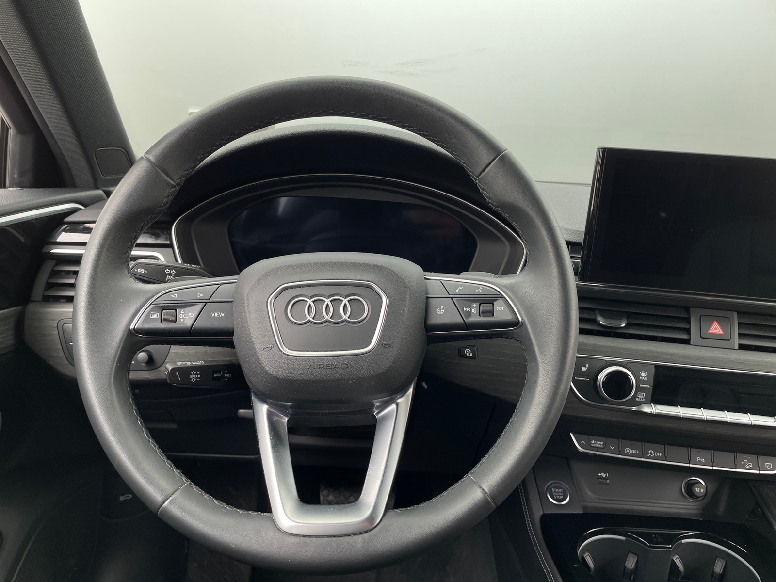 Thumbnail: 2023 Audi A4 - 4