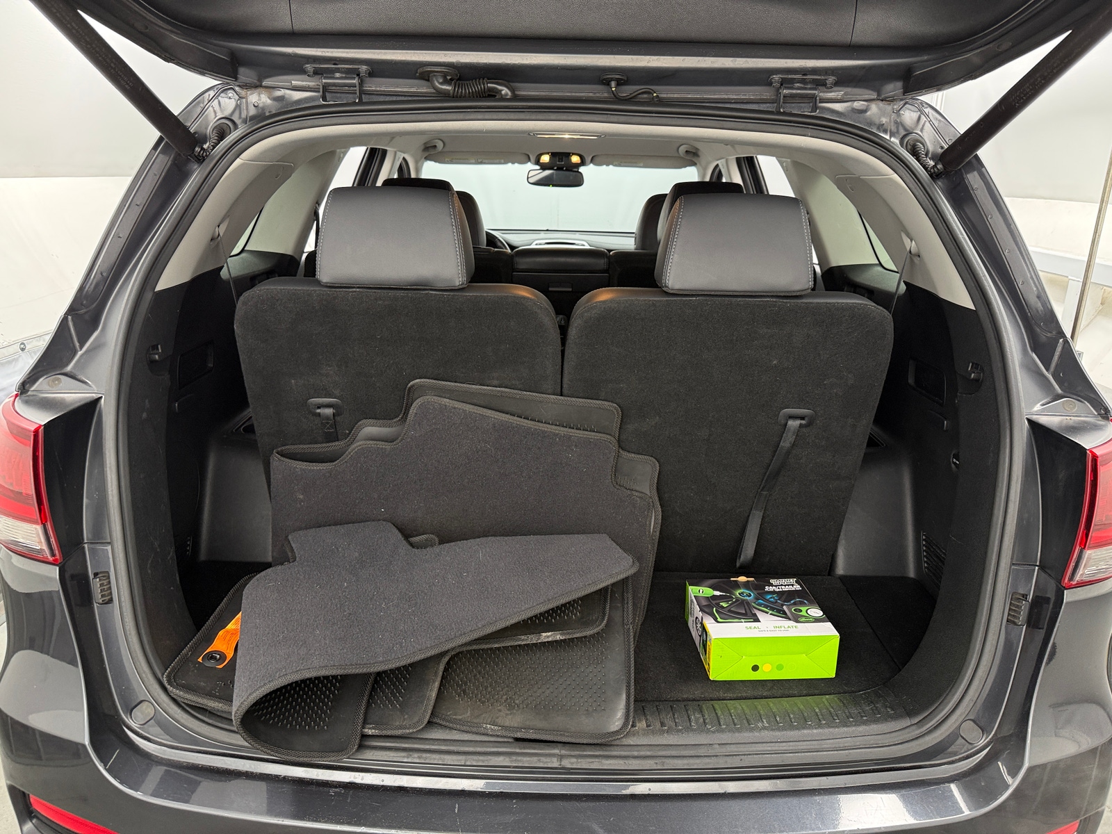 Thumbnail: 2019 Kia Sorento - 6