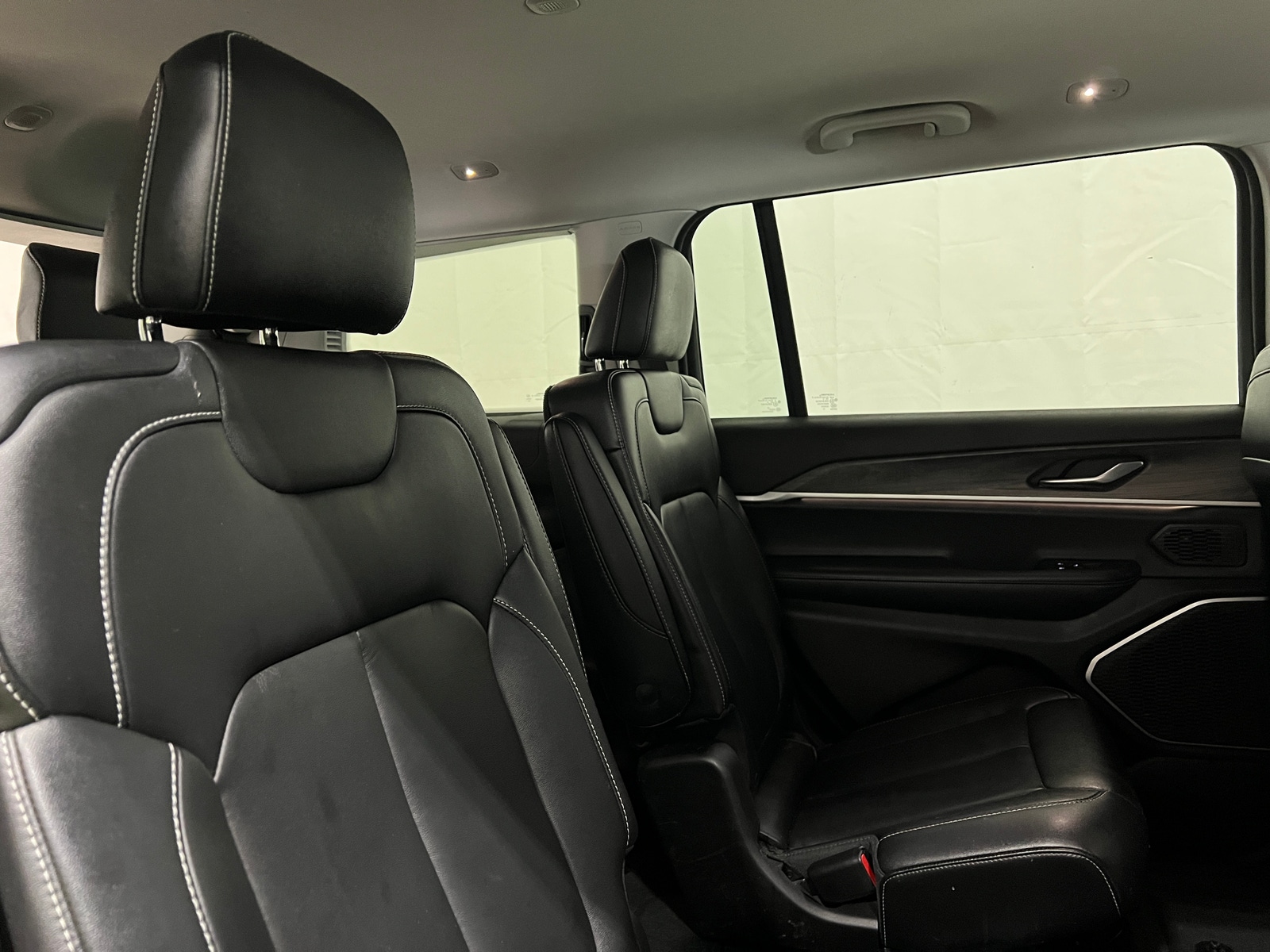 Thumbnail: 2022 Jeep Grand Cherokee L - 5