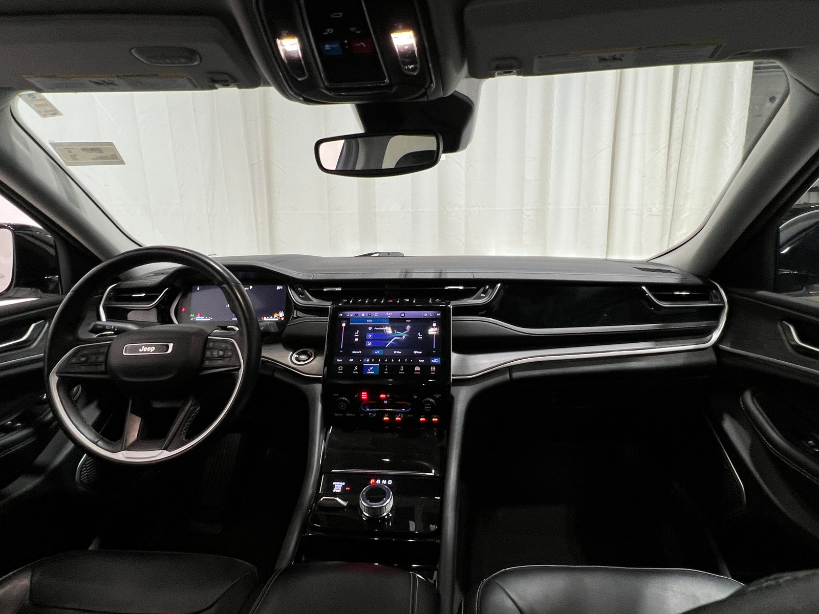 Thumbnail: 2022 Jeep Grand Cherokee L - 2