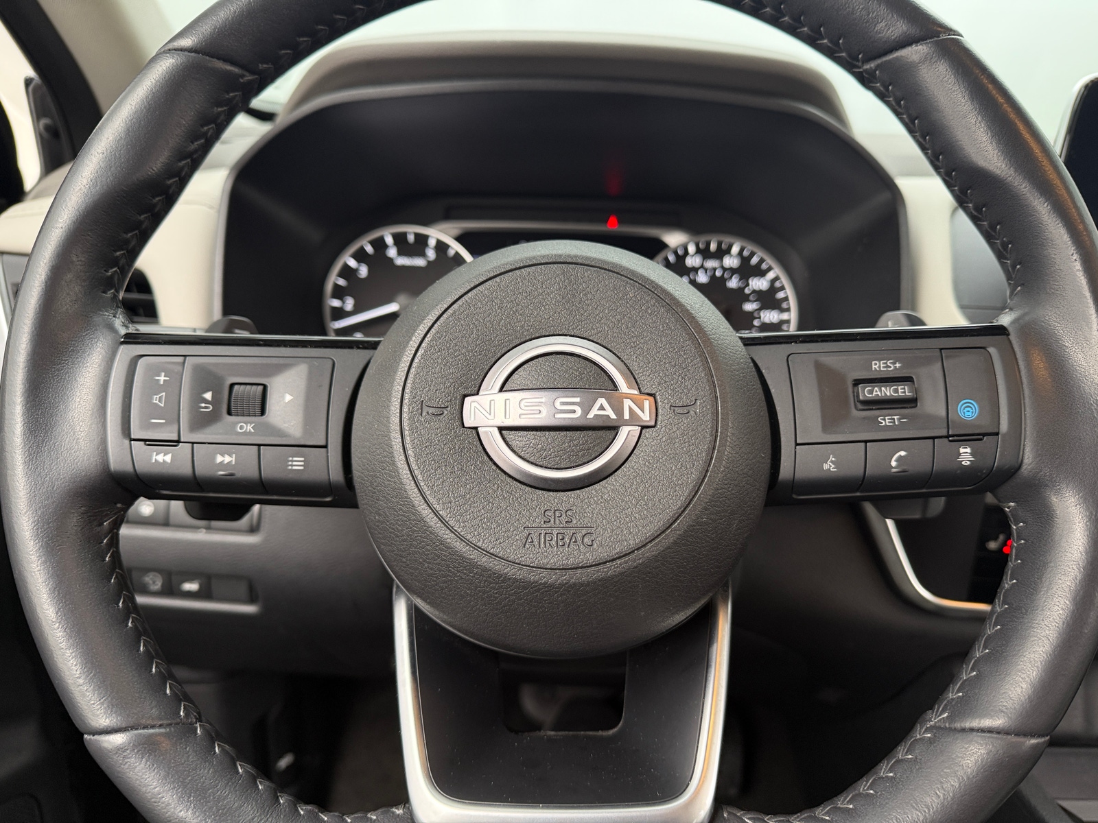 Thumbnail: 2023 Nissan Rogue - 4