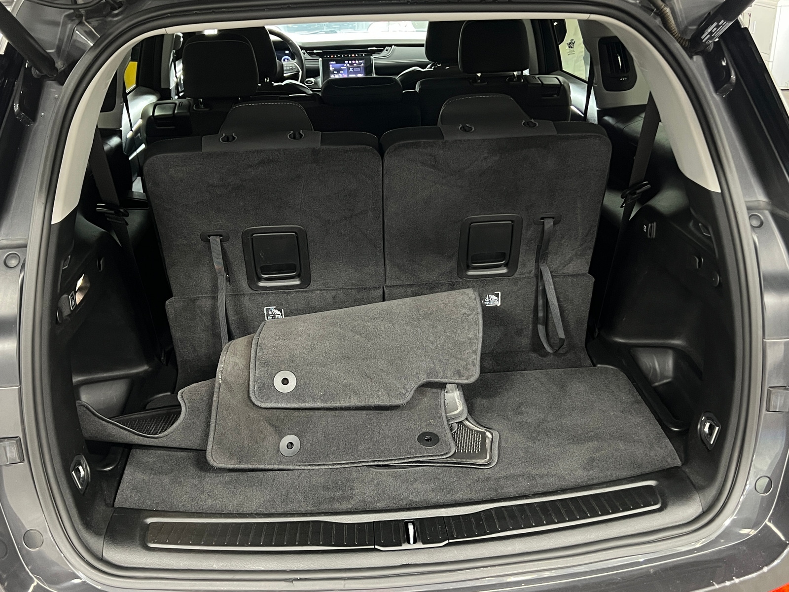 Thumbnail: 2021 Jeep Grand Cherokee L - 7