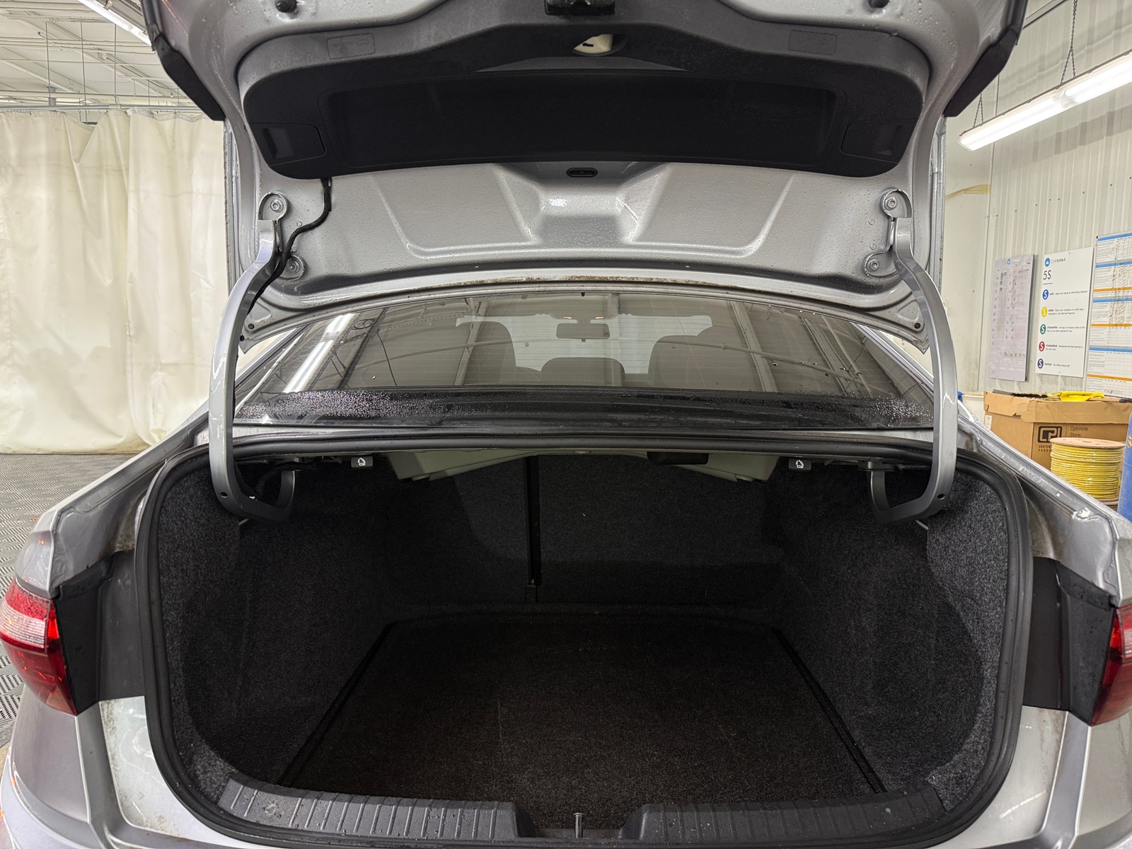 Thumbnail: 2021 Volkswagen Jetta - 6