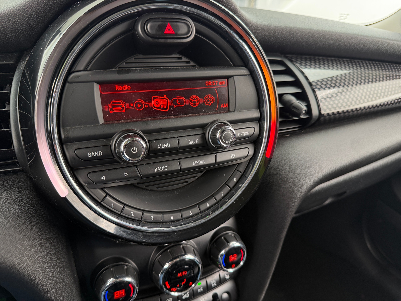 Thumbnail: 2016 MINI Cooper Hardtop - 3