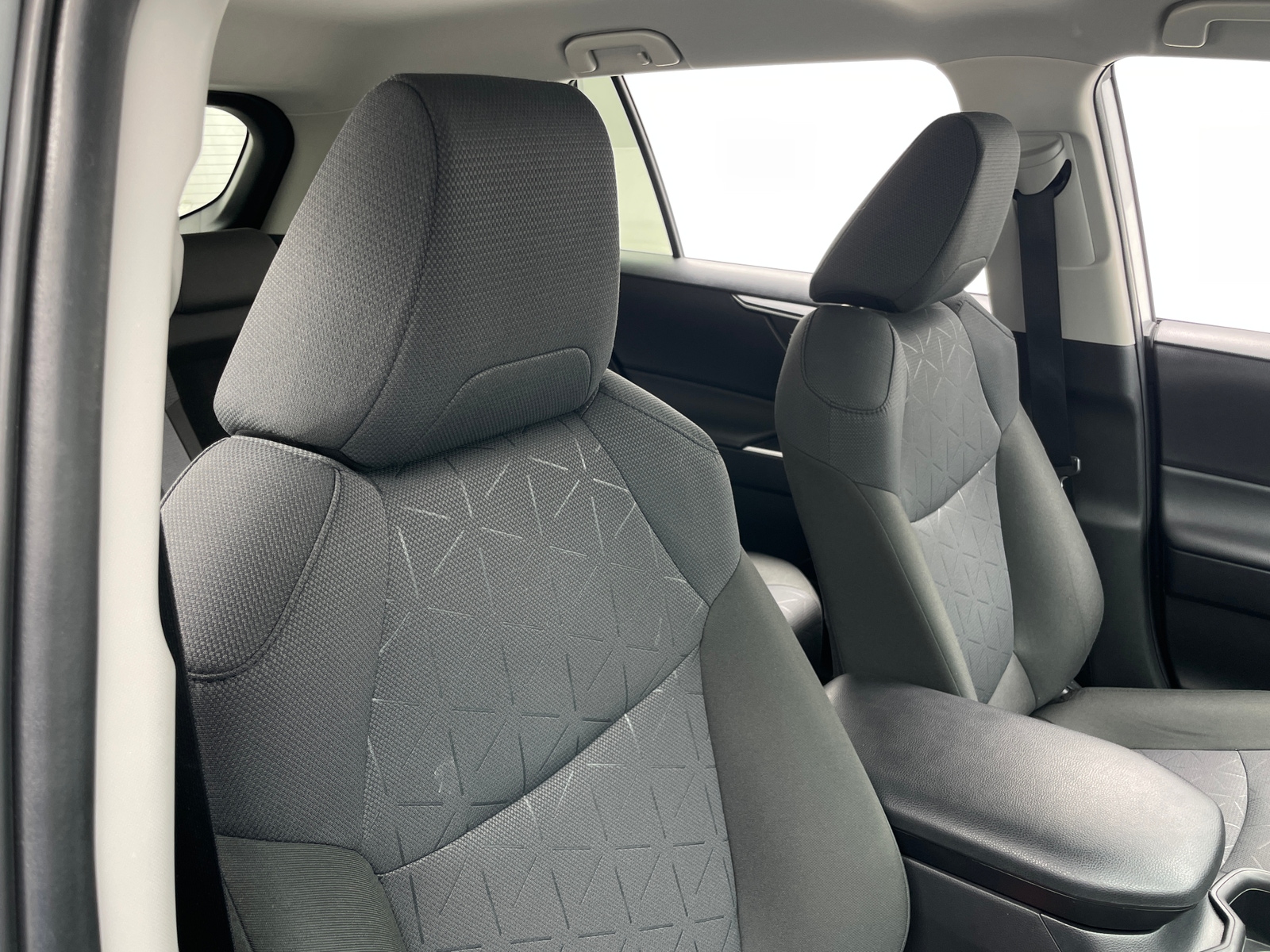 Thumbnail: 2025 Toyota RAV4 - 2