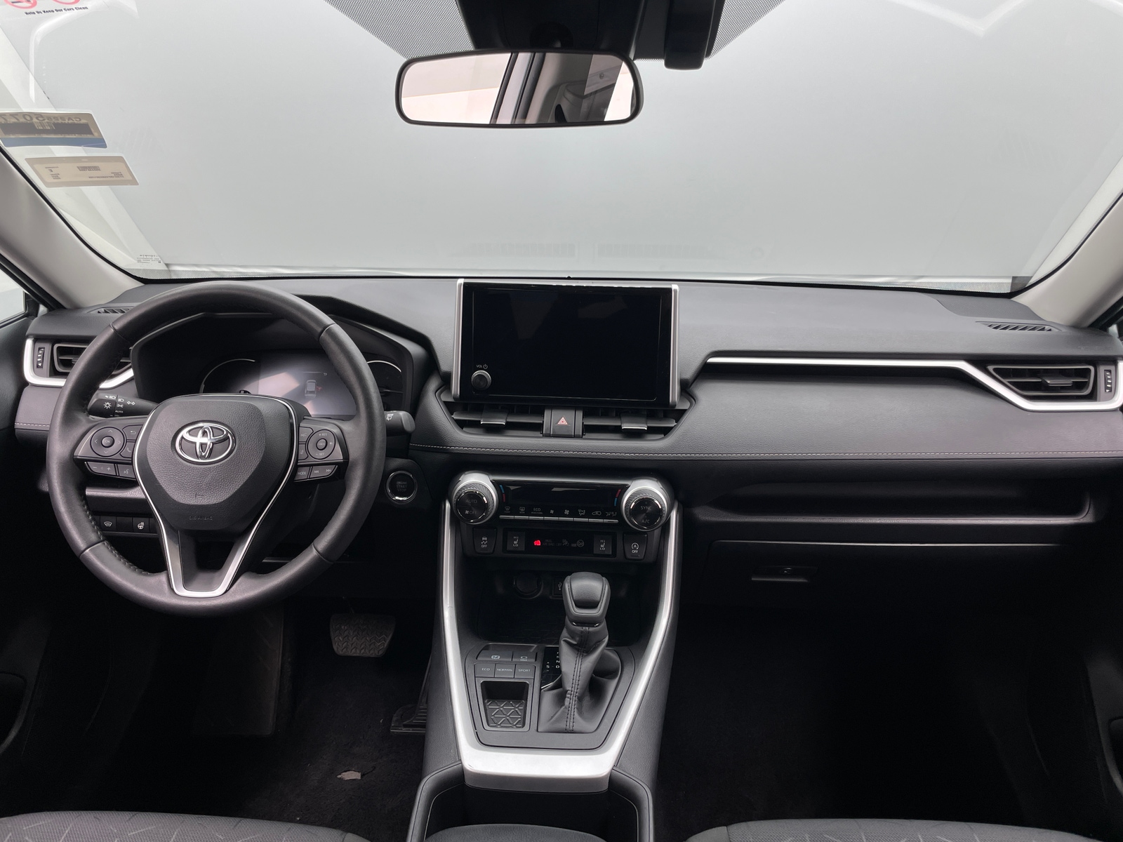 Thumbnail: 2025 Toyota RAV4 - 3