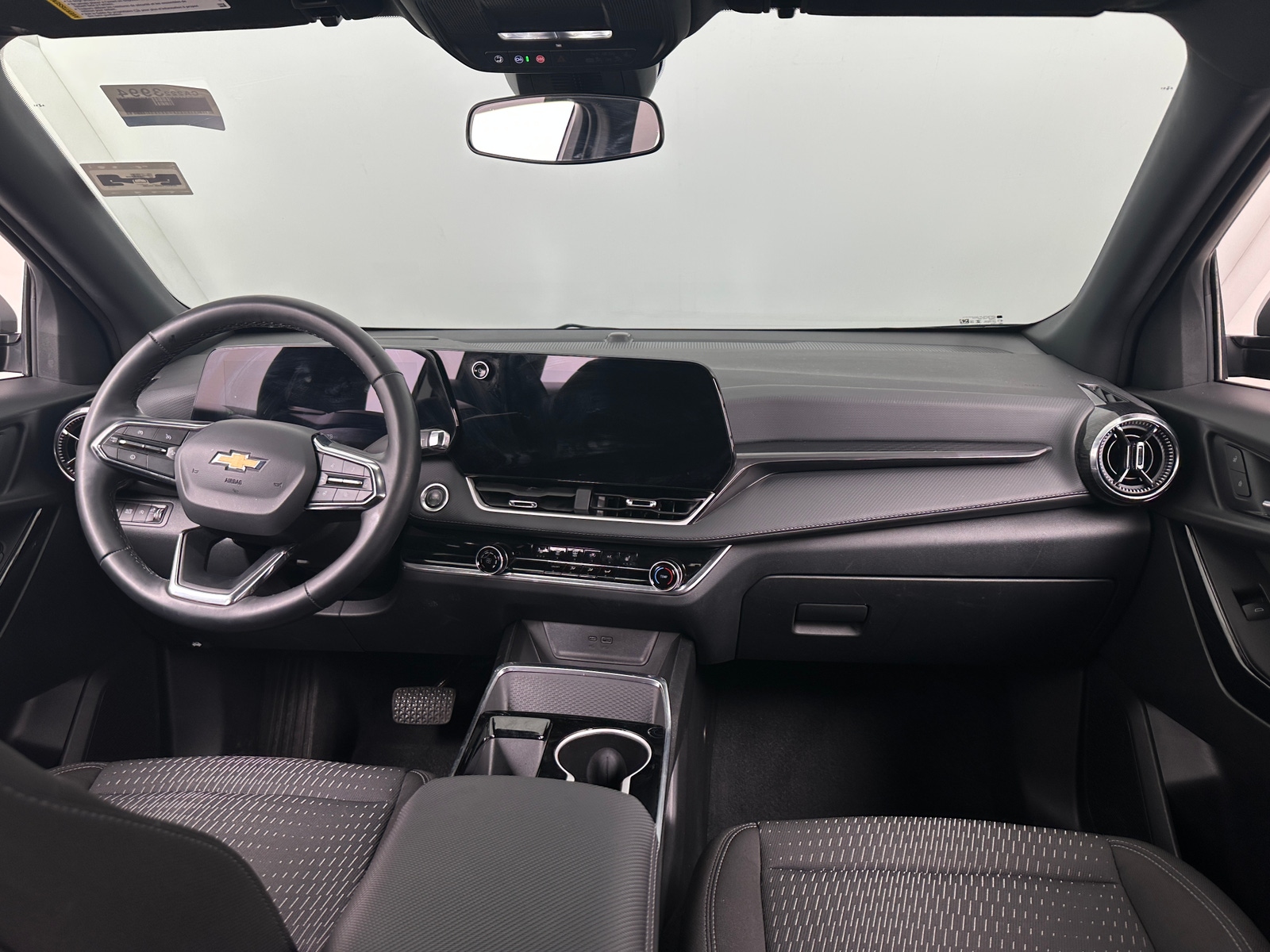 Thumbnail: 2025 Chevrolet Equinox - 3