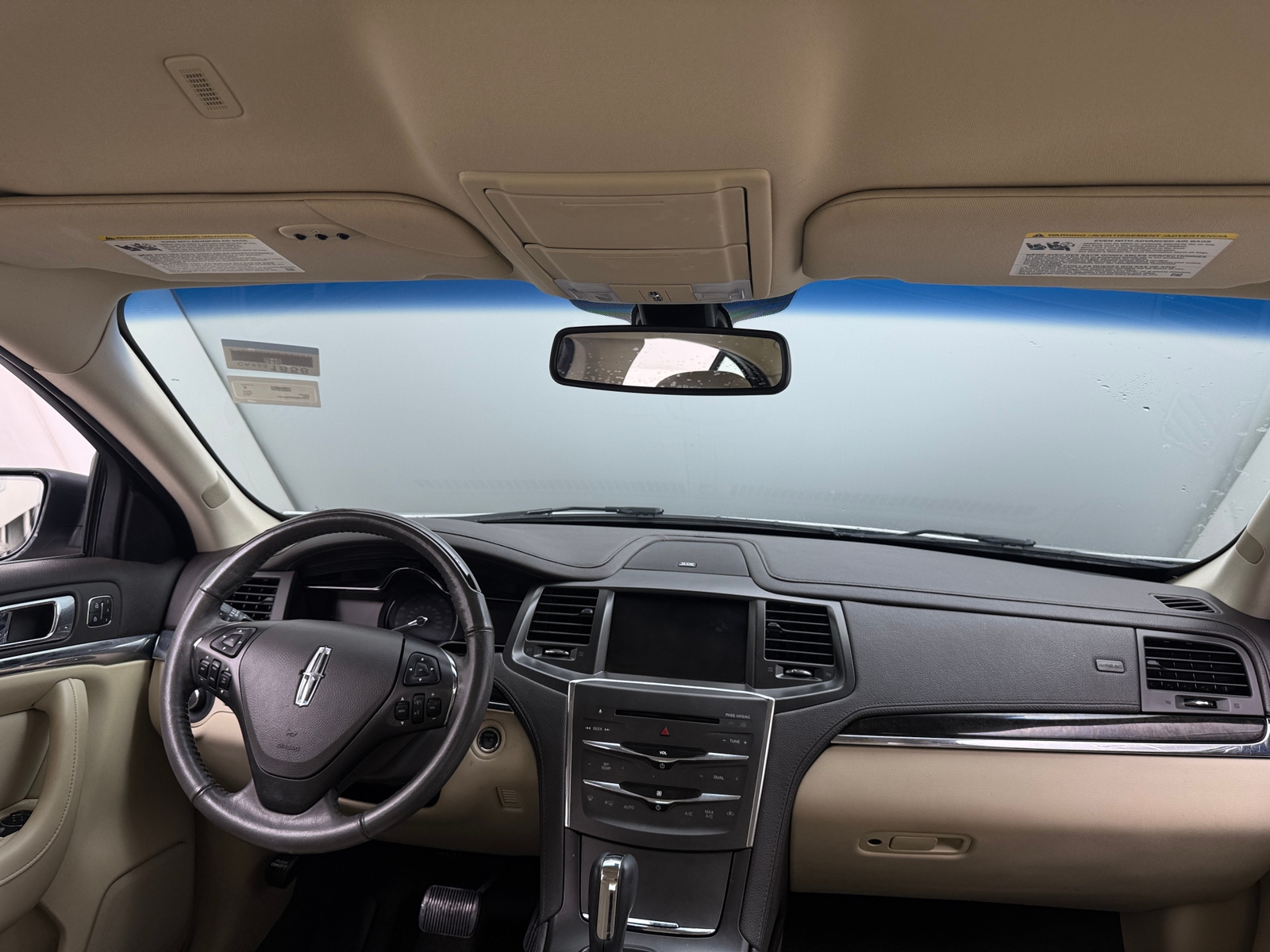 Thumbnail: 2013 Lincoln MKS - 2