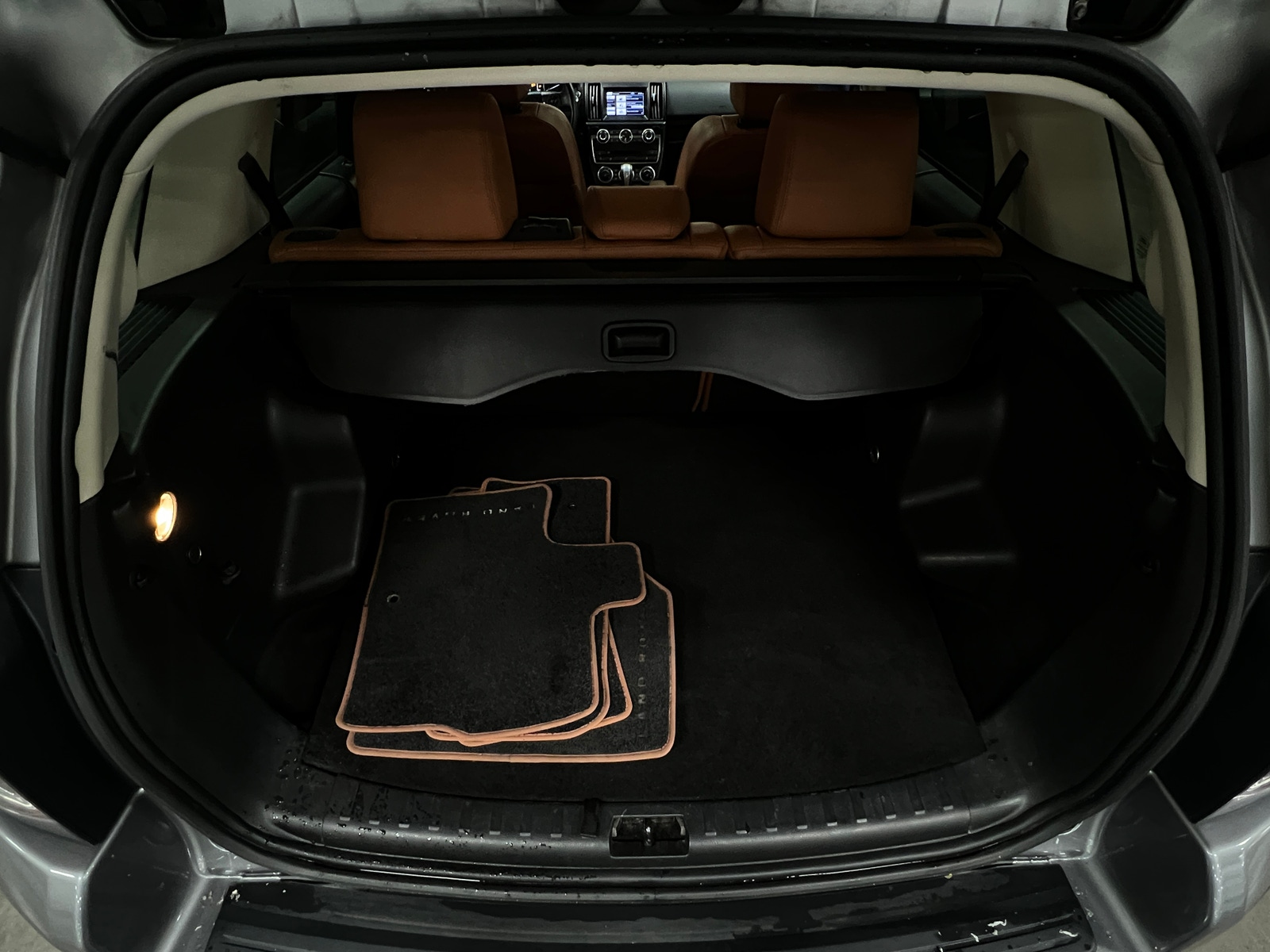 Thumbnail: 2013 Land Rover LR2 - 6