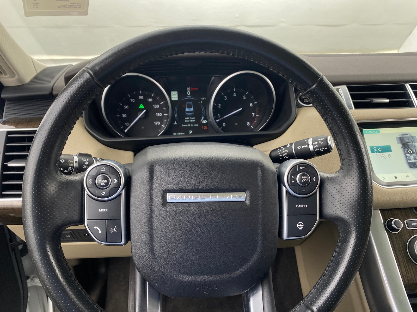 Thumbnail: 2017 Land Rover Range Rover Sport - 4