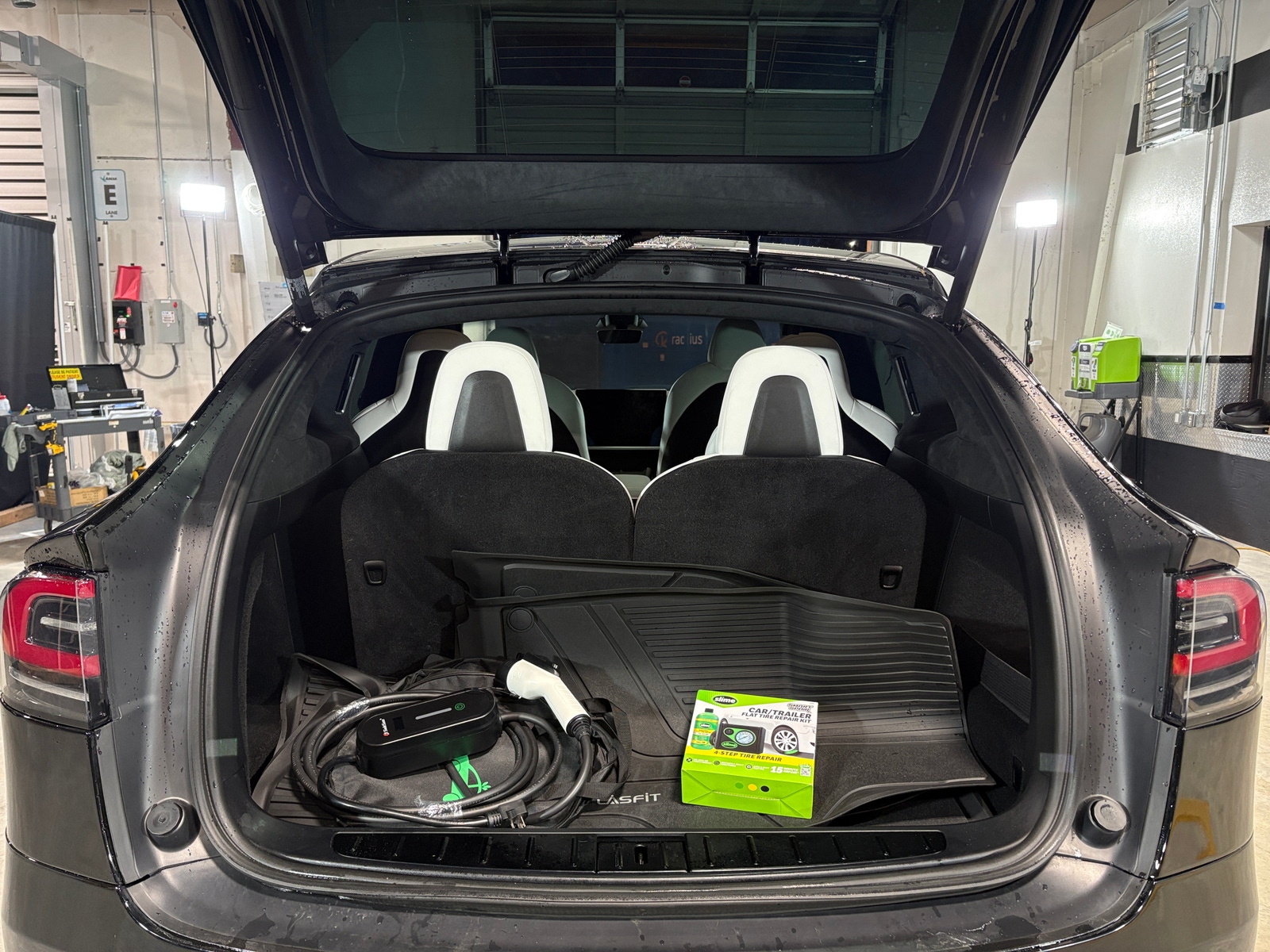 Thumbnail: 2024 Tesla Model X - 6