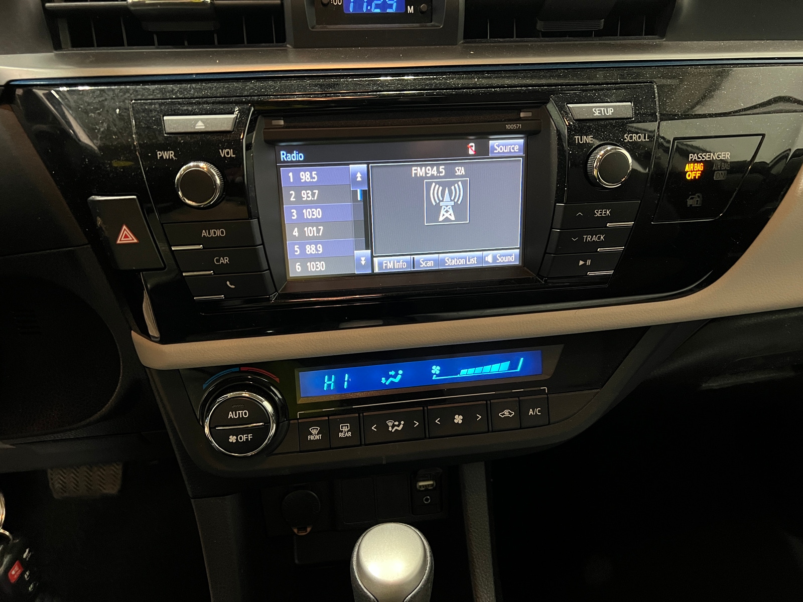 Thumbnail: 2016 Toyota Corolla - 4