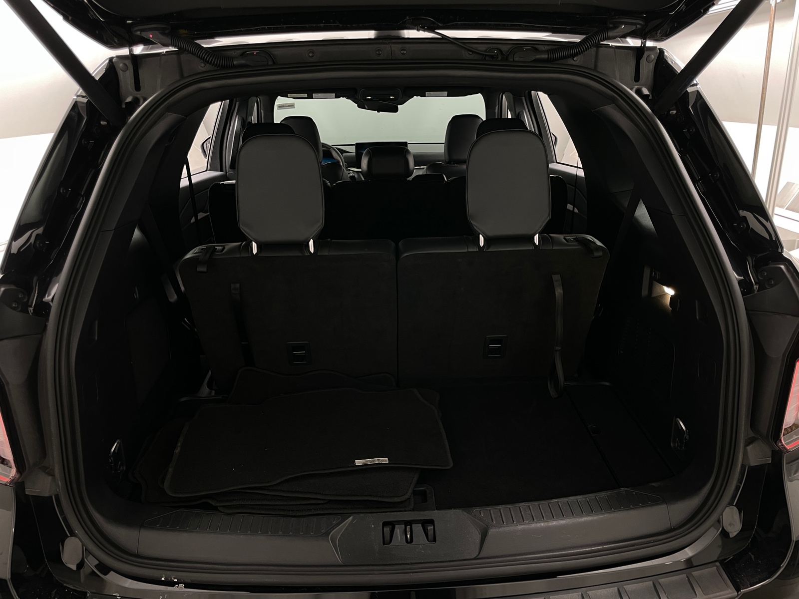 Thumbnail: 2025 Ford Explorer - 6