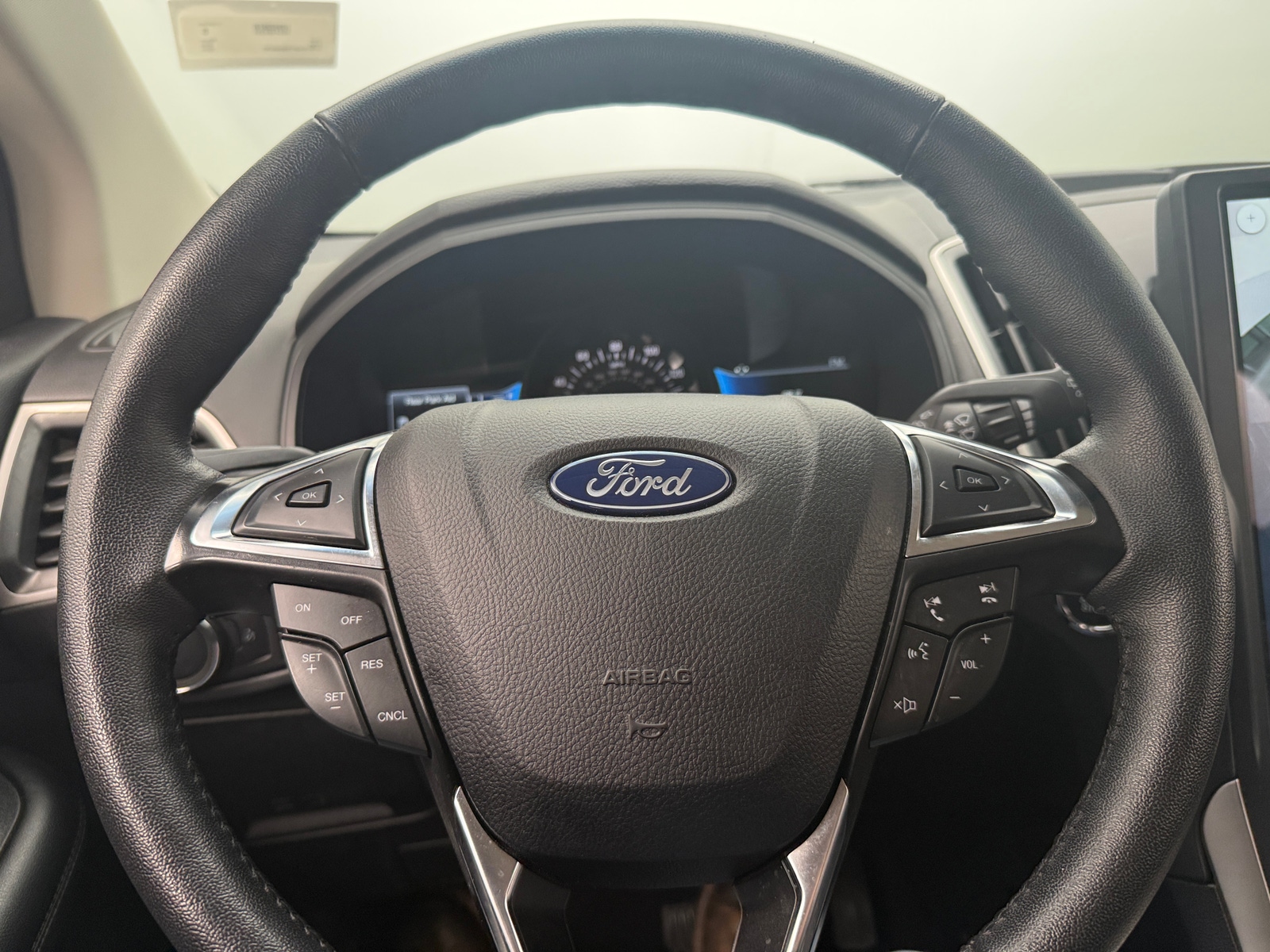 Thumbnail: 2024 Ford Edge - 4